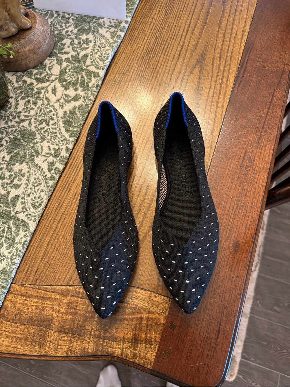 Rothy’s Black Pointed Knit Slip-On Flats Size 9 1/2